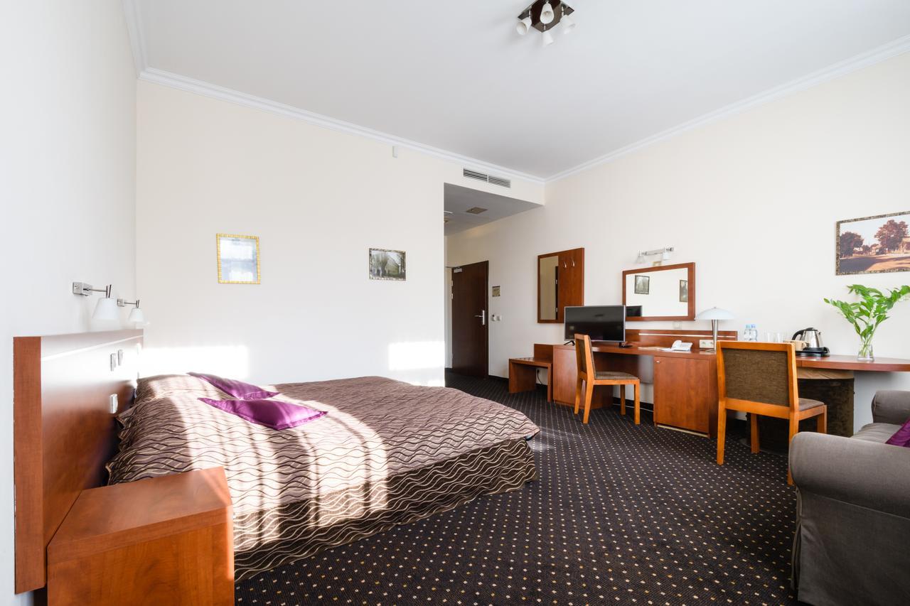 Hotel Sitarska Билгорай Экстерьер фото
